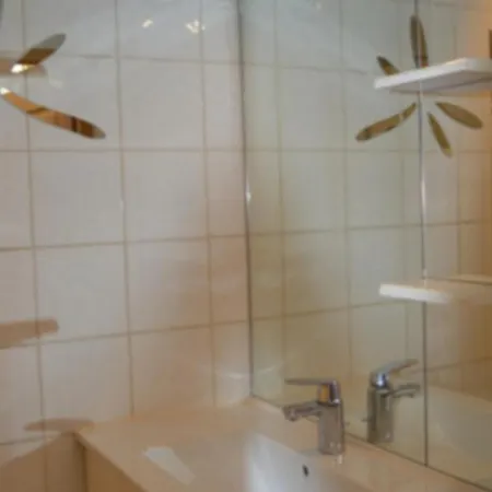 Apartment Cosy Pour 4 Pers Avec Wi-fi En Front De Neige, - Animaux Acceptes - Fr-1-266-85 *
